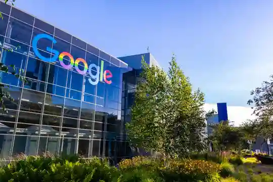 AI की वजह से Google 30,000 और कर्मचारियों को नौकरी से निकालेगा hindi news